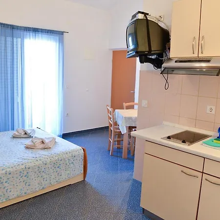 Apartments Lonic Kukljica Room photo