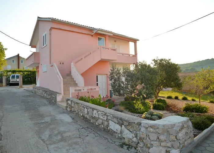 Apartments Lonic