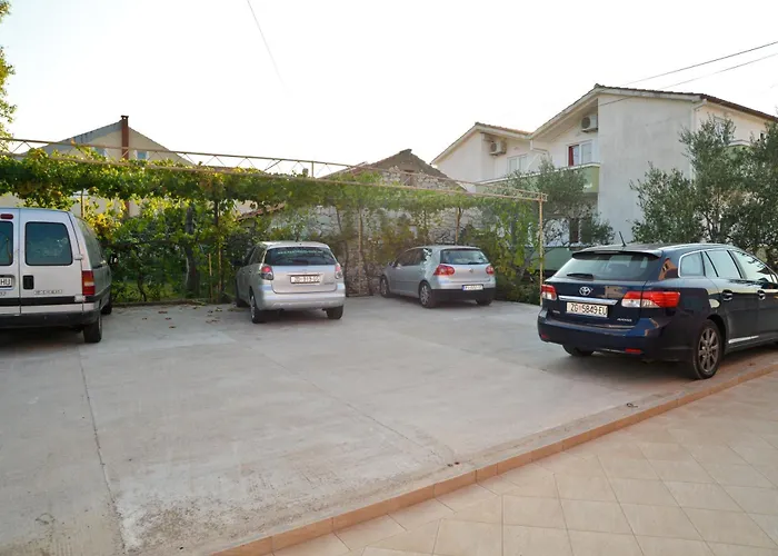 Apartments Lonic