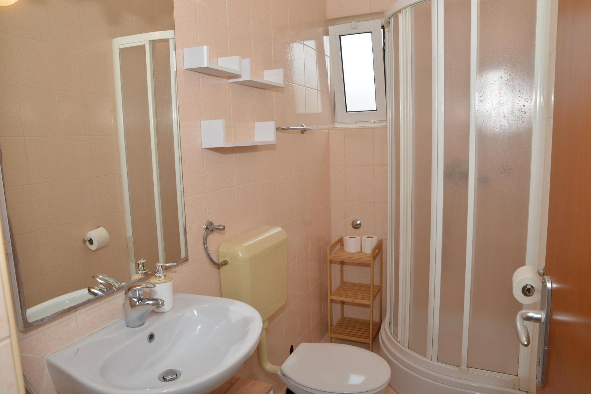 Apartment Lonic Kukljica