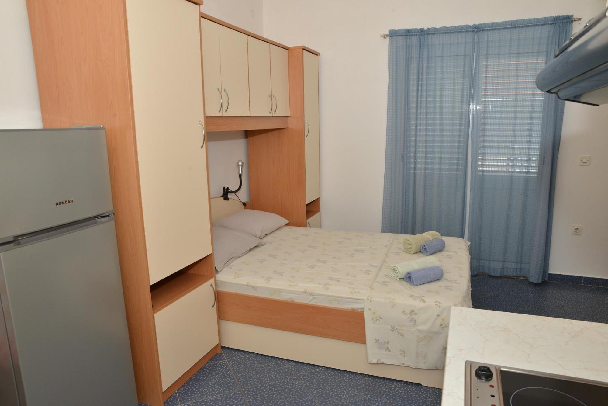 Apartment Lonic Kukljica
