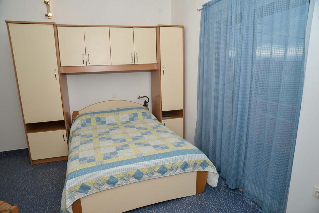 Apartment Lonic Kukljica