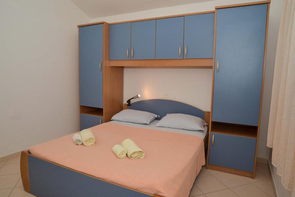 Lonic Apartment