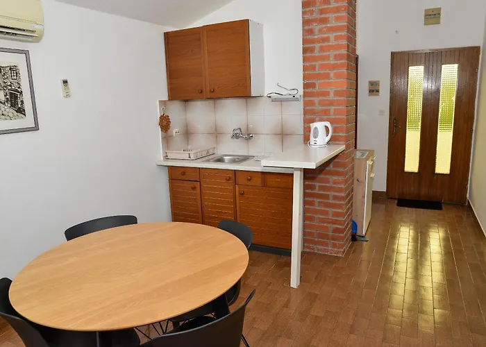 Apartments Lonic